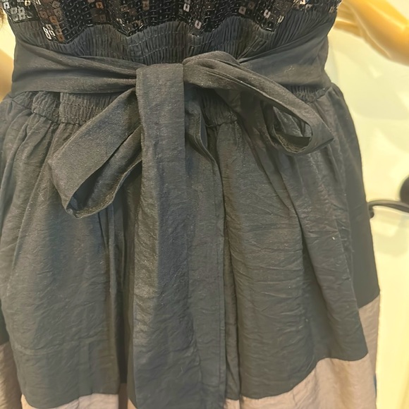 ‼️SALE‼️Clothing Company Cute Girl Party Mini Dress - Picture 5 of 9